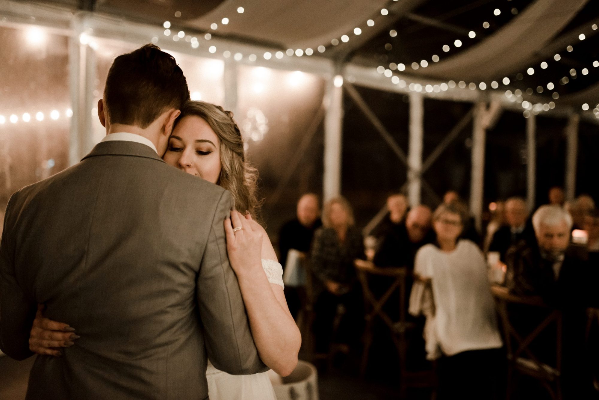 Winnipeg-Wedding-Photographer-Vanessa-Renae-Photography-Canmore-Elopement-Photographer-Edmonton-Wedding-Photographer