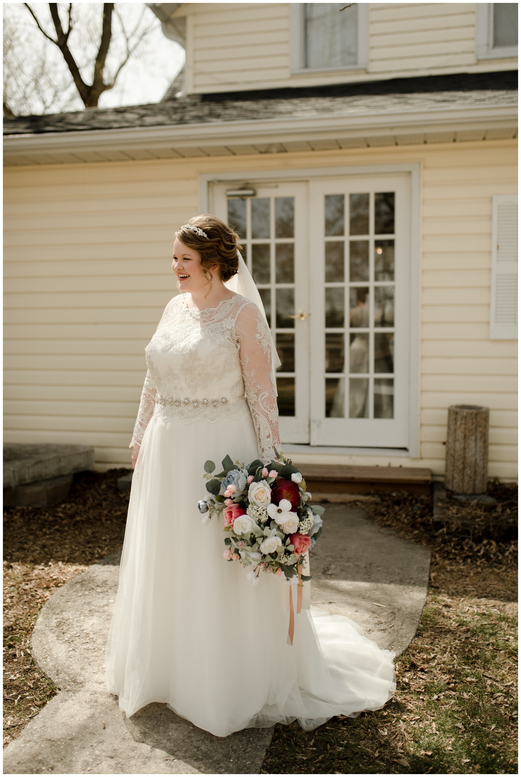 Winnipeg Wedding Photographer - Vanessa Renae Photography - Elopement Photographer - Evergreen Village - Cielo's Garden - Ashgrove Acres