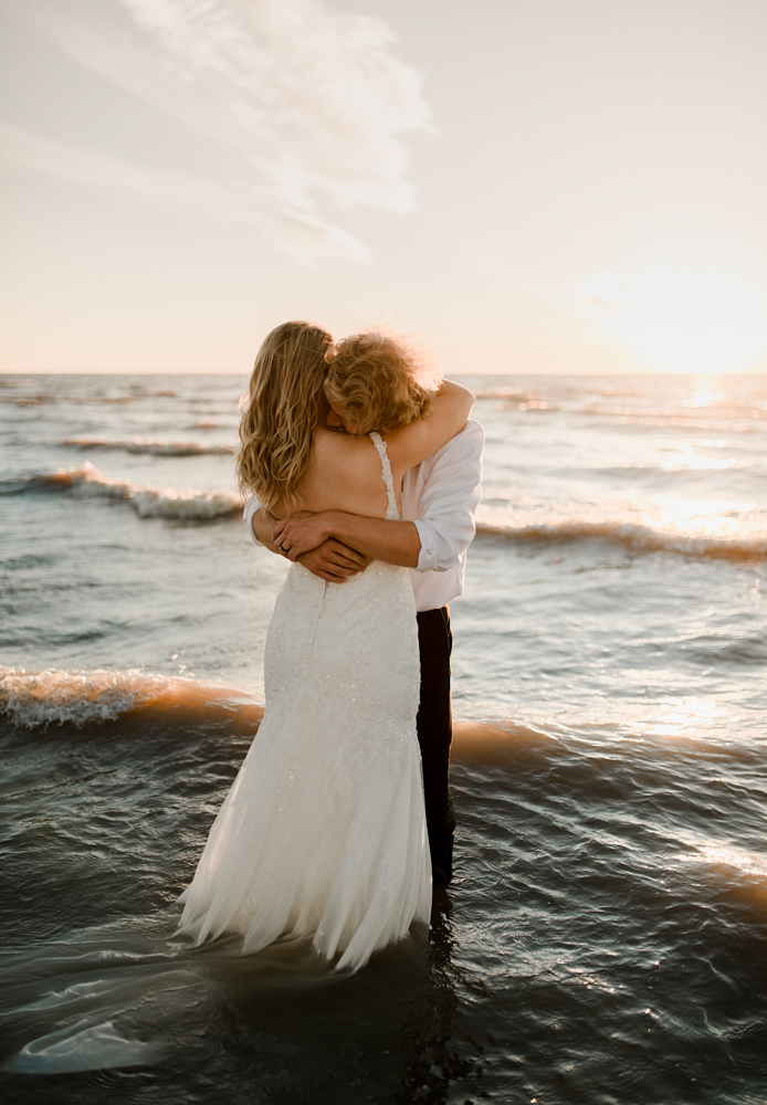 Canadian Elopement - Destination Wedding Photographer - Vanessa Renae Photography