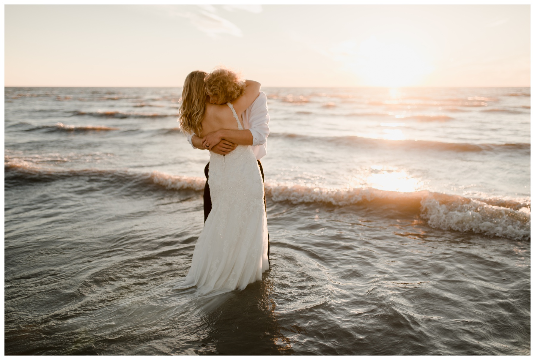 Wreck the Dress Session - Grand Beach Manitoba - Vanessa Renae Photography - Winnipeg Wedding Photographer