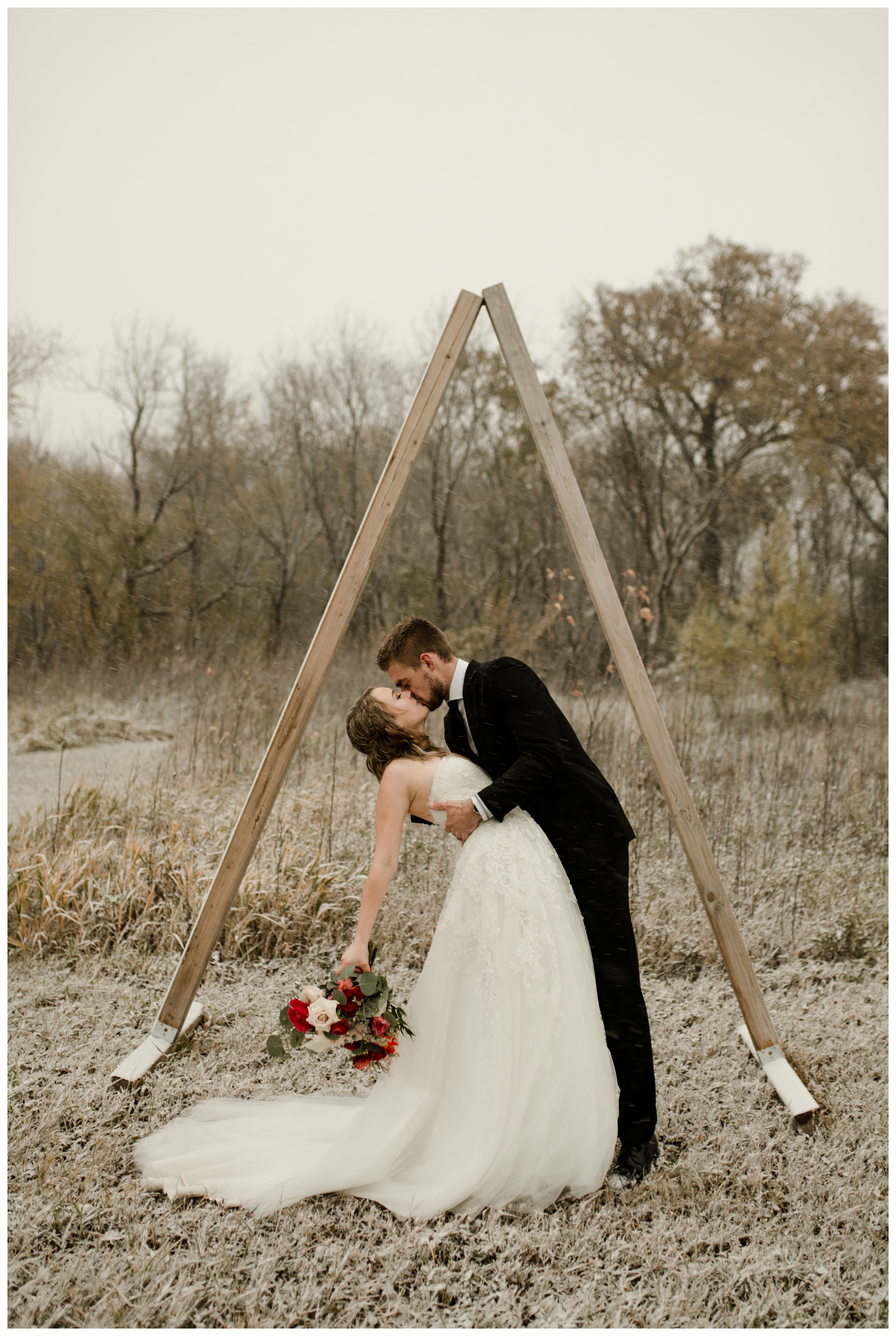 Winnipeg Wedding Photographer, Vanessa Renae Photography, Kenora Wedding Photographer, Starlit Point, Canadian Wedding Photographer