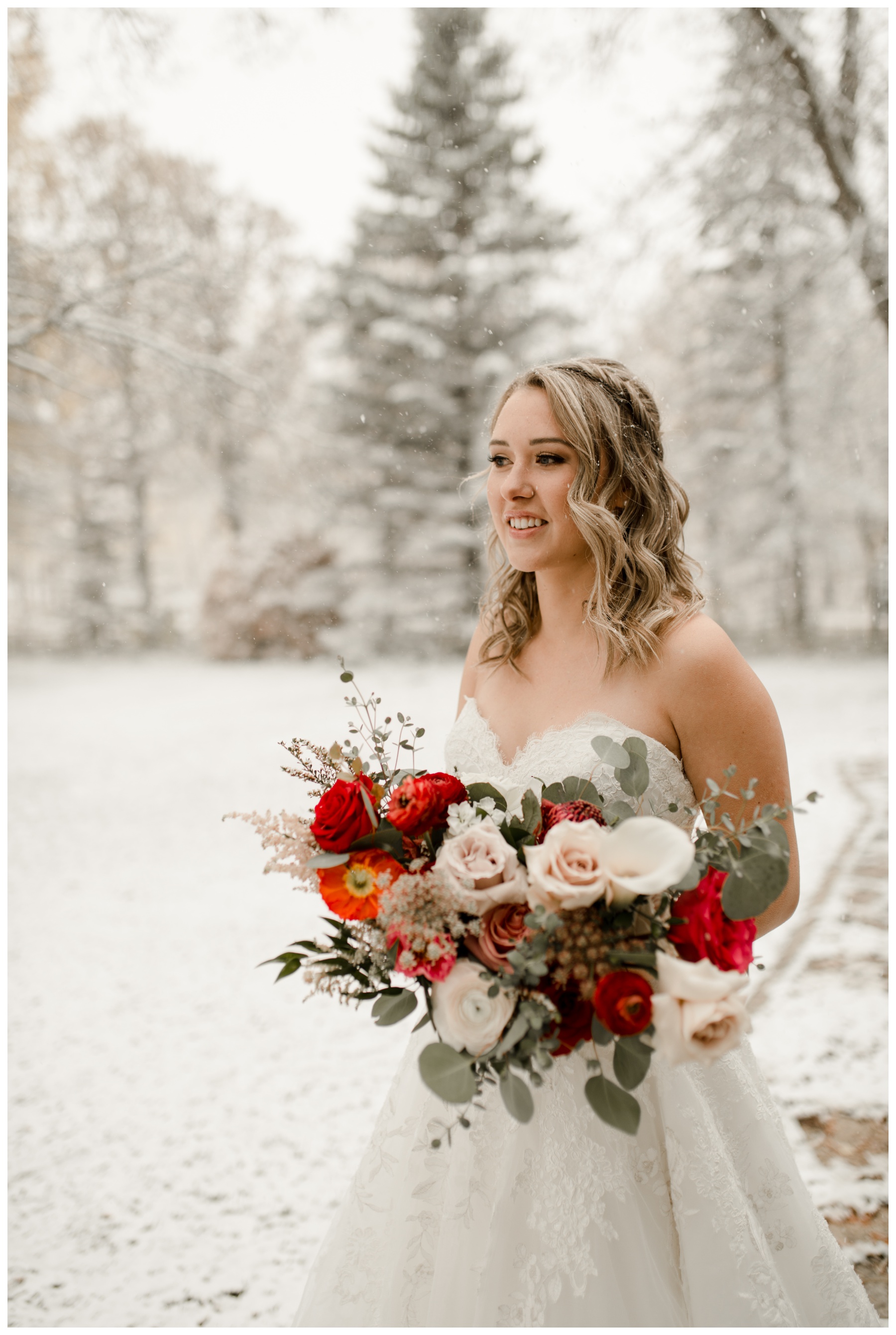 Winter Wedding Inspo, Winter Wonderland Wedding, Winnipeg Wedding Photographer, Vanessa Renae Photography, Kenora Wedding Photographer, Starlit Point, Canadian Wedding Photographer