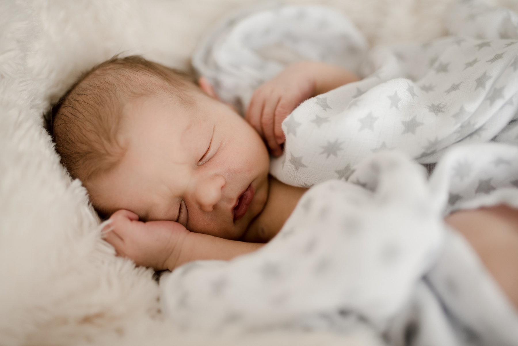 Vanessa Renae Photography, winnipeg lifestyle newborn session, winnipeg newborn photographer, lifestyle newborn photography, Steinbach newborn photographer