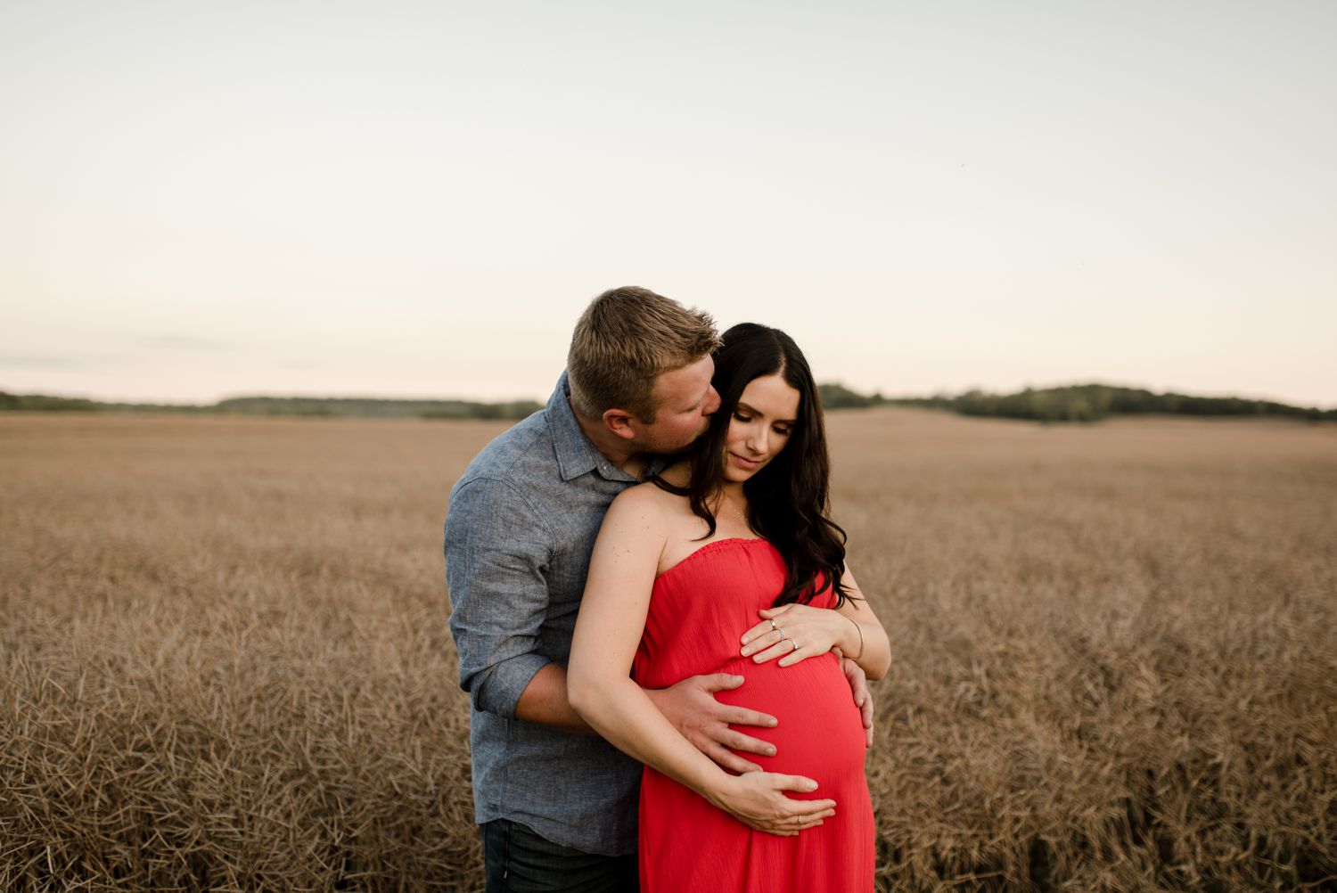 Manitoba maternity session & proposal, photographed by Vanessa Renae, a winnipeg wedding and elopement photographer