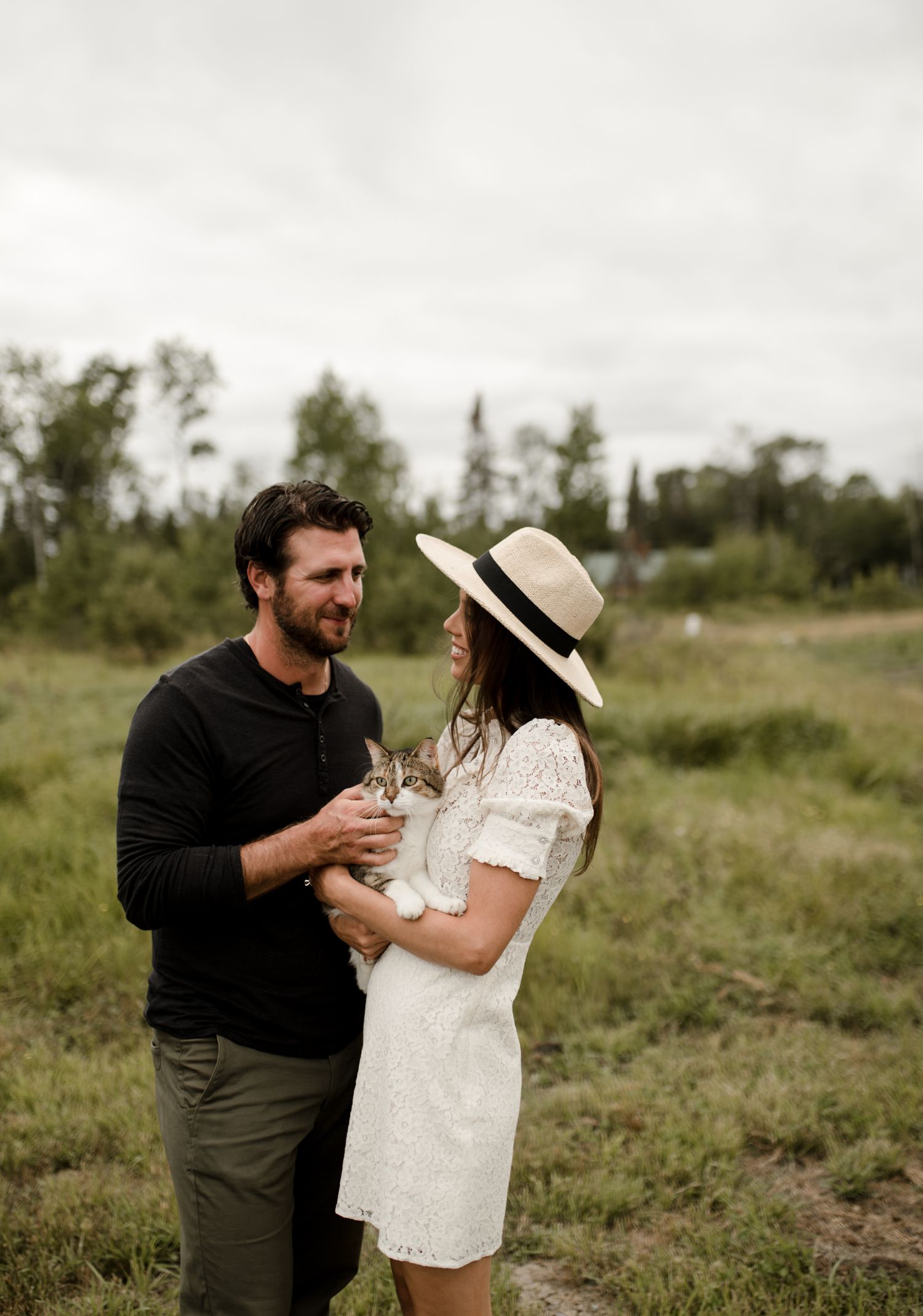 Canadian couple at their Kenora farm engagement session, photographed by Vanessa Renae Photography. 