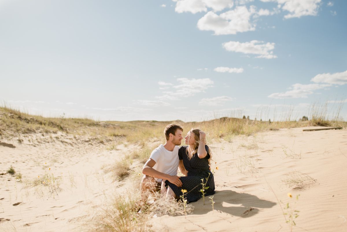 Spirit Sands Manitoba Summer couples photo shoot. Photographed by Vanessa Renae Photography, a Winnipeg wedding photographer and elopement photographer. Desert engagement session.