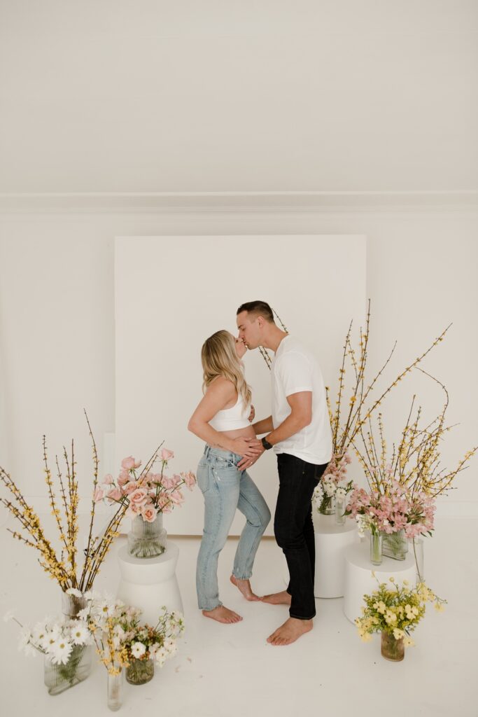 Winnipeg Lifestyle Photographer, Winnipeg Studio Maternity Session, Winnipeg Mother's Day mini session, Stonehouse Weddings, Vanessa Renae Photography