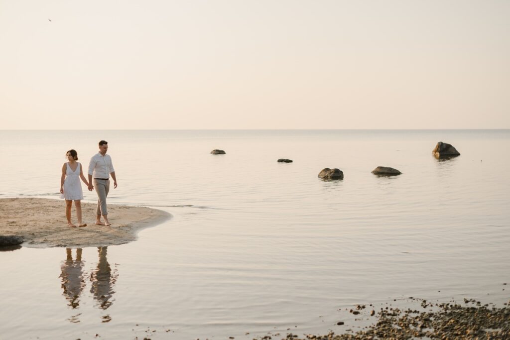 best Winnipeg elopement photographer - grand beach elopement - Vanessa Renae Photography - Winnipeg anniversary session