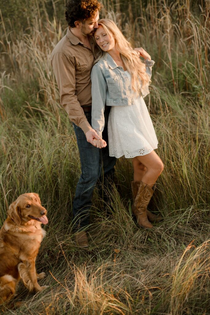 Best Winnipeg family photographer, candid family photographer, lifestyle family photos, best steinbach photographer, fall country family photos in winnipeg, mb