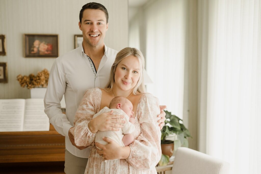 Winnipeg Newborn Photographer, Vanessa Renae Photography, lifestyle maternity, newborn and family photographer based in winnipeg, MB. Nothing Fits But dress