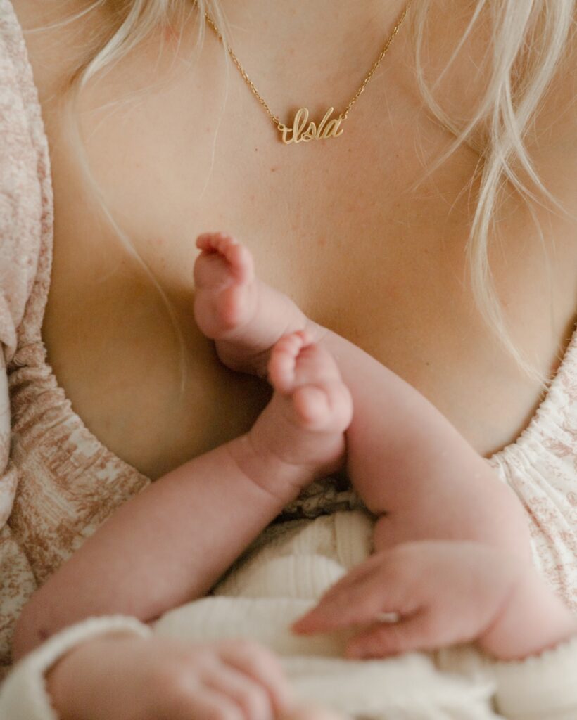 Winnipeg Newborn Photographer, Vanessa Renae Photography, lifestyle maternity, newborn and family photographer based in winnipeg, MB. Nothing Fits But dress